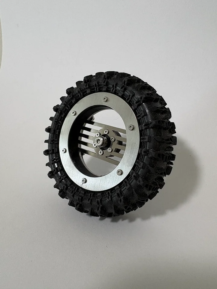 1.8" v2 Spinner Wheels *BRUSHED* - "Stunner" wheel face with "Horizon" spinner product image (2)