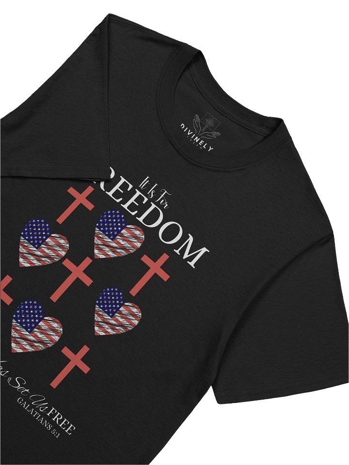 4TH Of July Freedom Bow Cross Heart Patriotic T-Shirt product image (2)