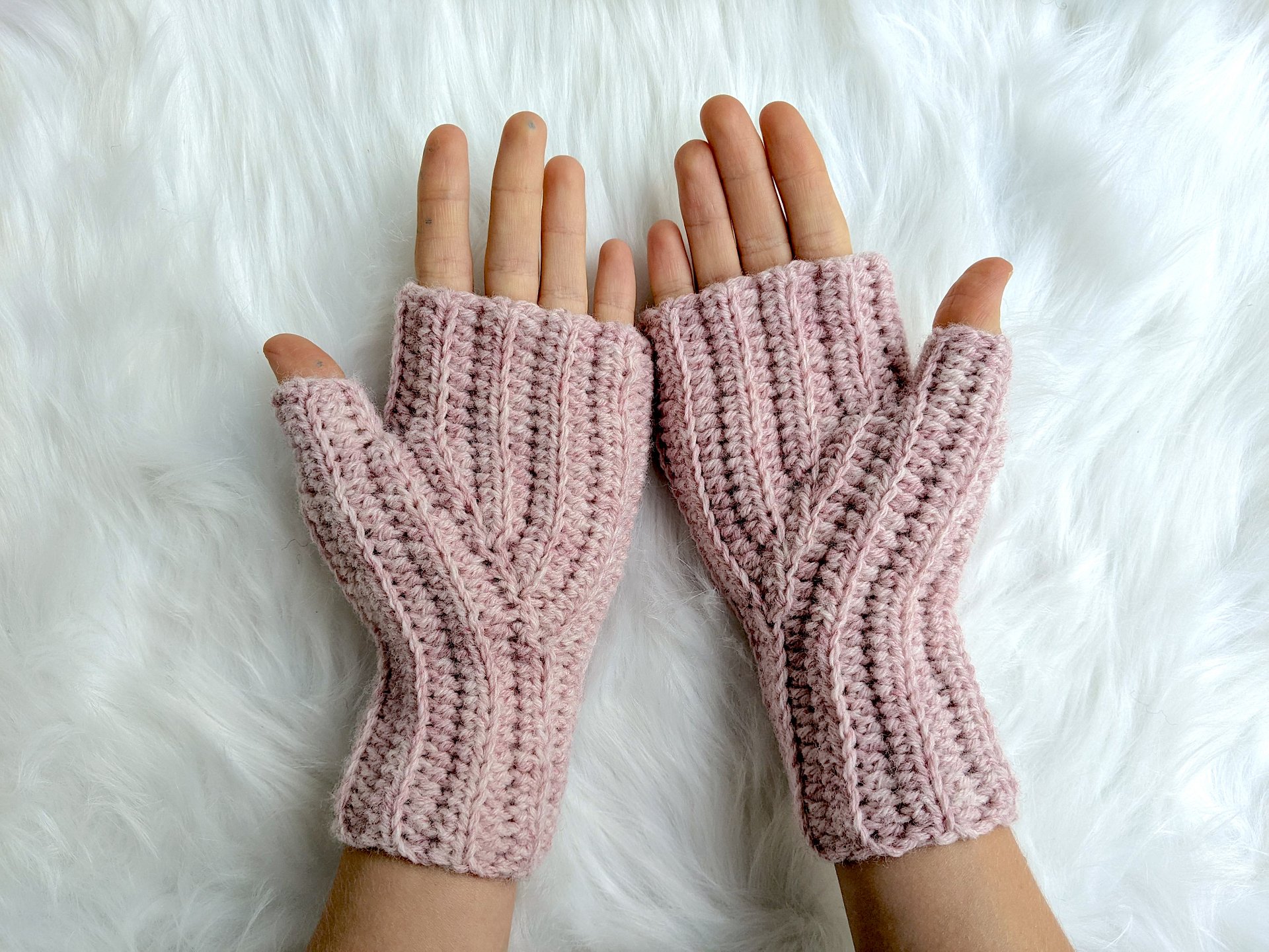 Crochet Wrist Warmers Pattern product image (8)