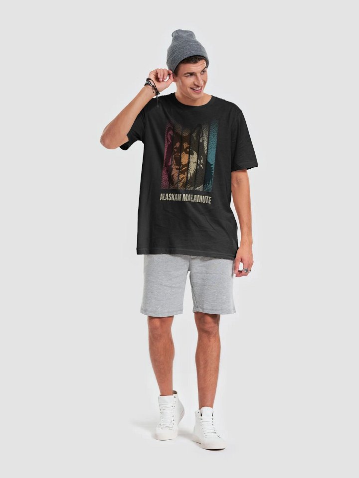 Alaskan Malamute Dark Gradation Color Regular Fit T-shirt product image (2)