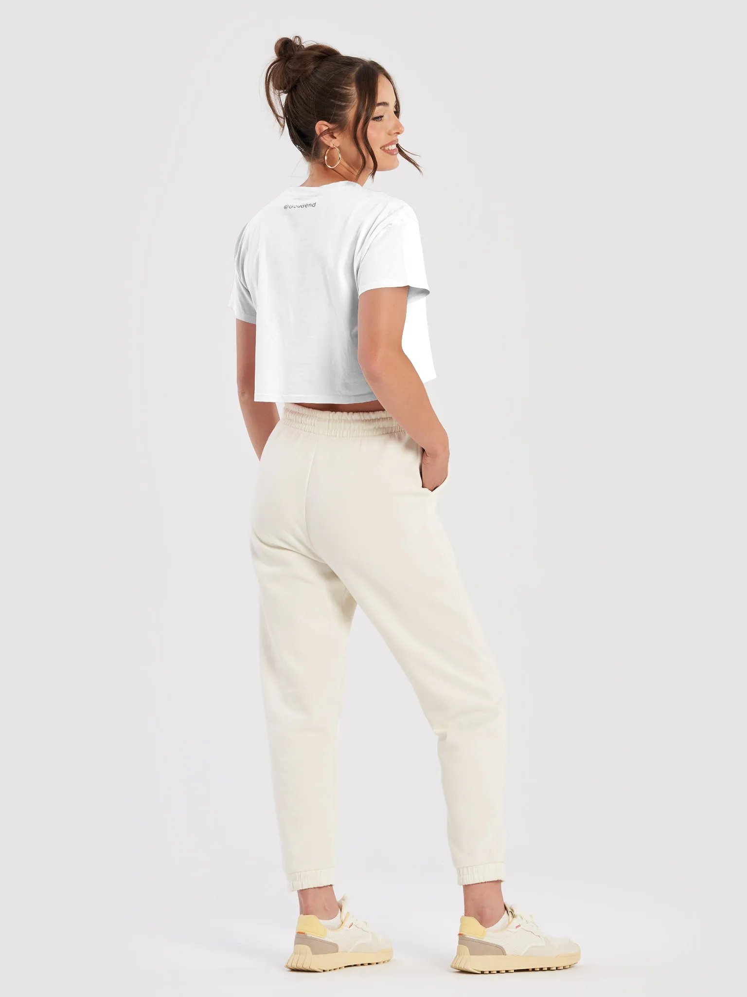 Stoffig- Croptop Wit product image (8)