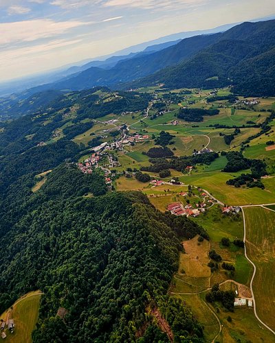 Planina pri Sevnici in večji del Vodnarja.
Hvala, Uroš Pinter! ⭐