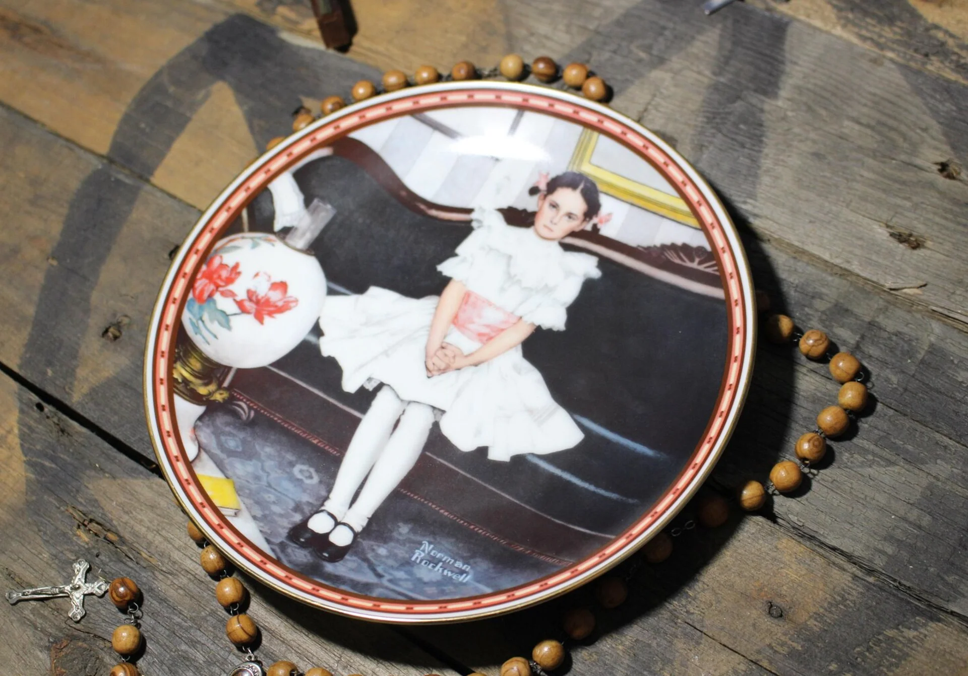 Artifact No.26 - The Sullen Girl Decorative Plate product image (5)