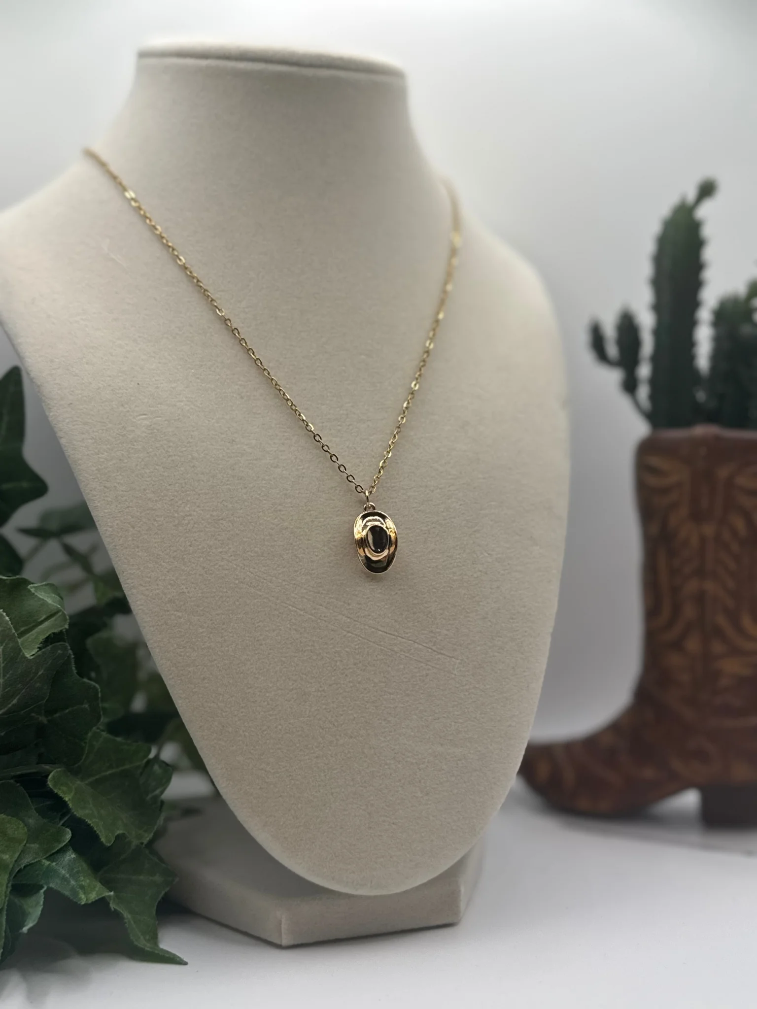 Golden Cowboy Hat Necklace product image (1)