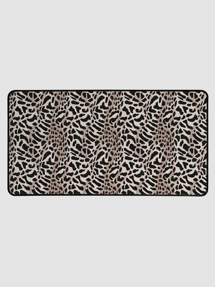Café Giraffe Desk Mat product image (1)