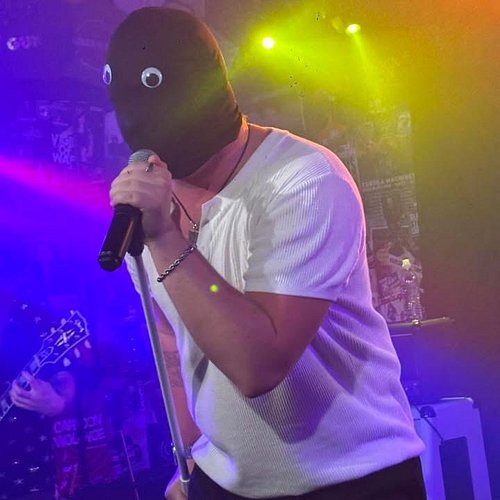 Blackpool, that got weird… 👀 

There was a lot of sweat, beers and even a circle pit! What more could you want from a night o...