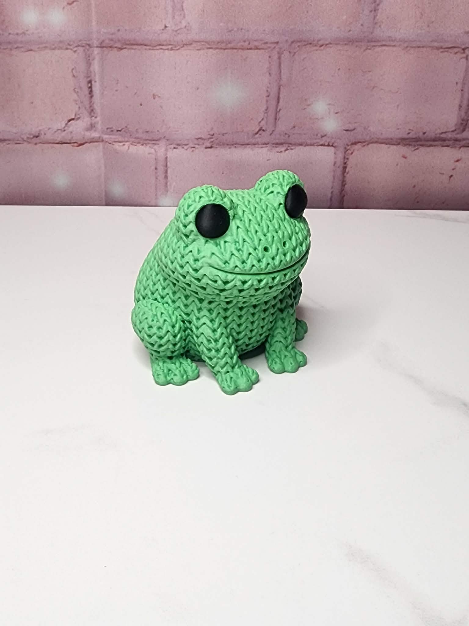 "Knitted" Frog product image (1)