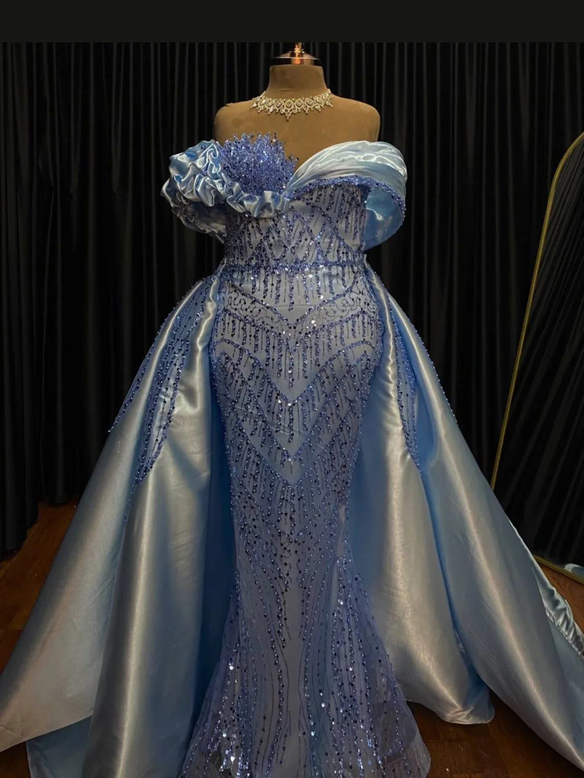 Wedding dress product image (7)
