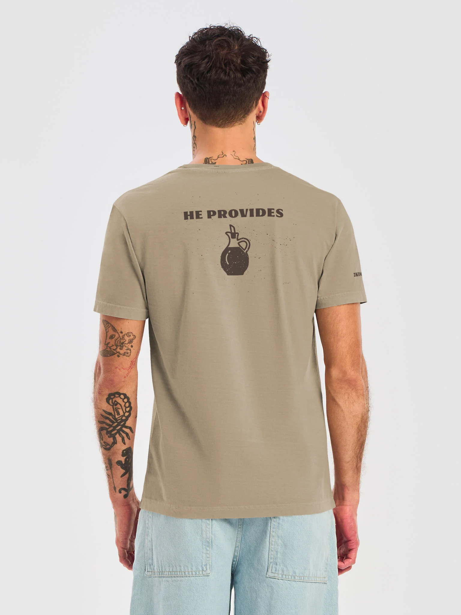 He Provides – Jar of Oil Men's T-Shirt product image (18)
