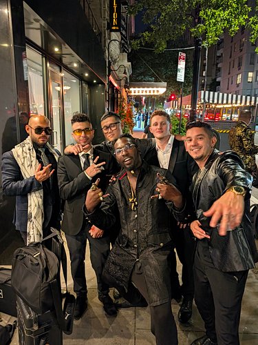 A council of living legends. 🥂⚡️

Late-night Greenwich Village conversations outside The Marlton Hotel during NYFW. King Fran...