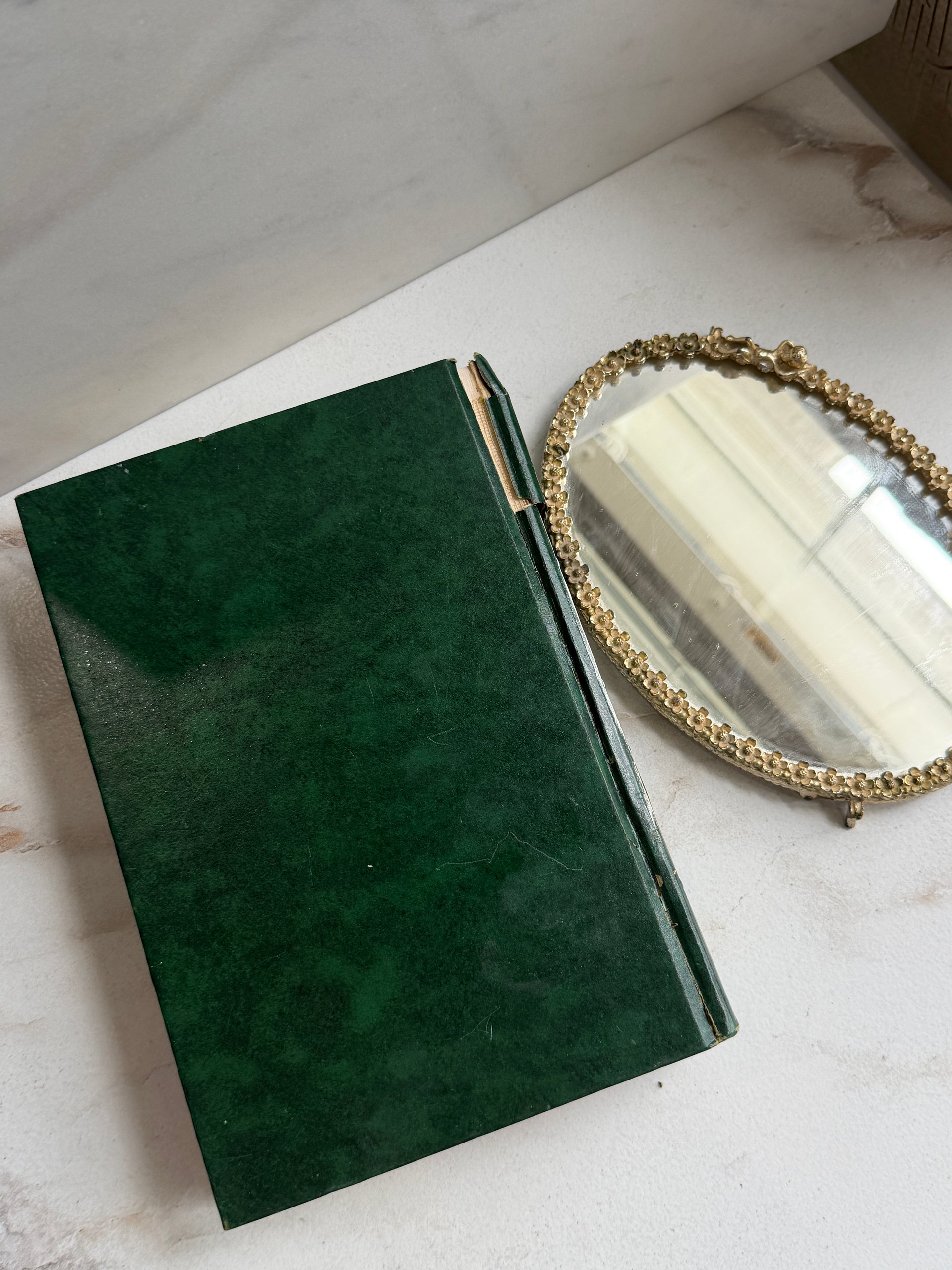 1979 Roget’s Thesaurus Classic American Edition | Green & Gold Decorative Hardcove product image (4)