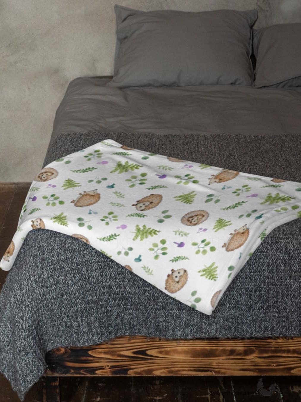 Hedgehogs with Ferns & Mushrooms Fleece Blanket product image (8)