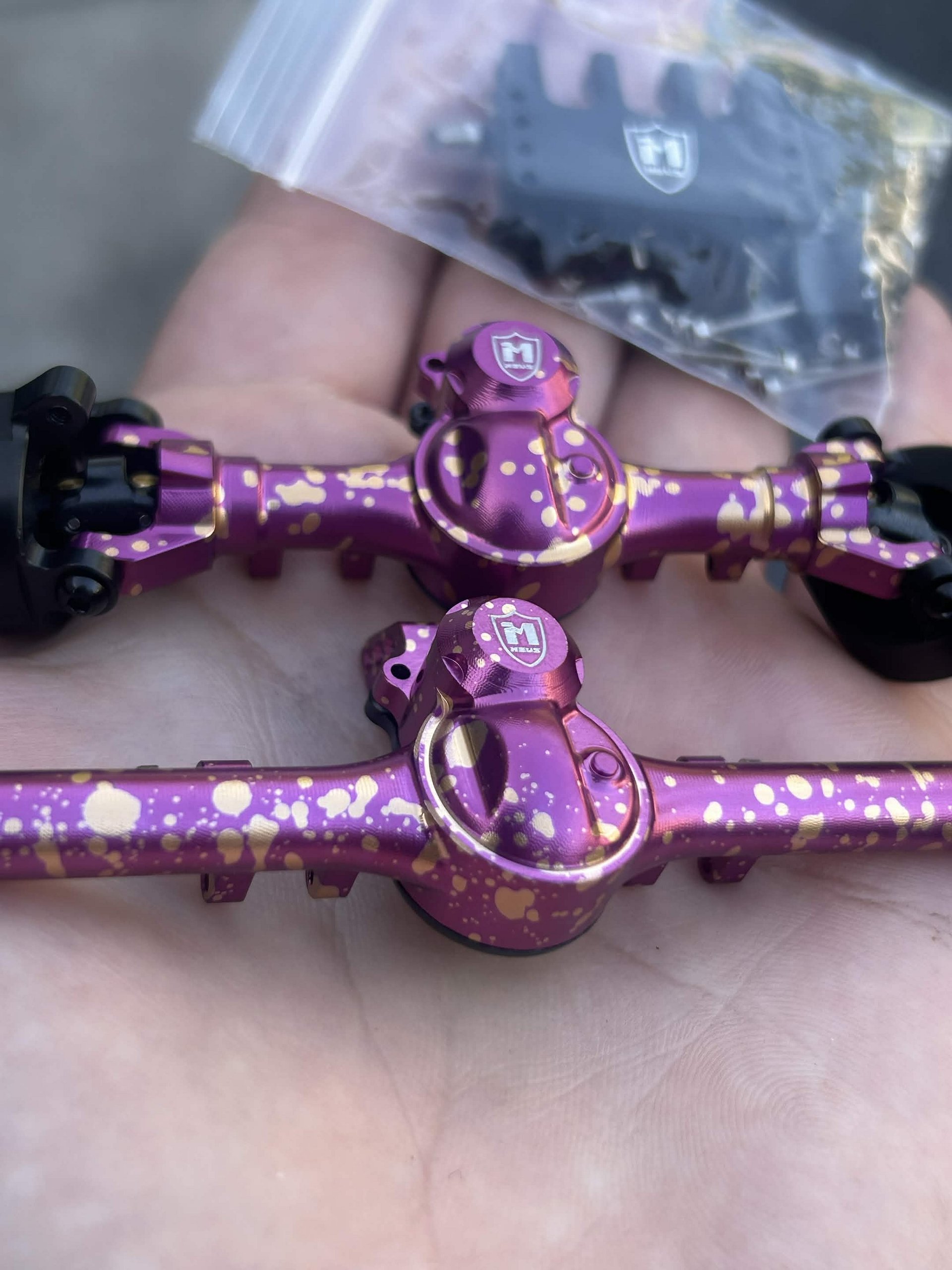CROWN JEWELS MEUS V2 METAL AXLES product image (2)