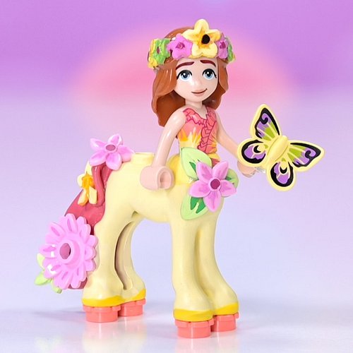Meet my @lego minidoll centaur. She’s perfection. The end.