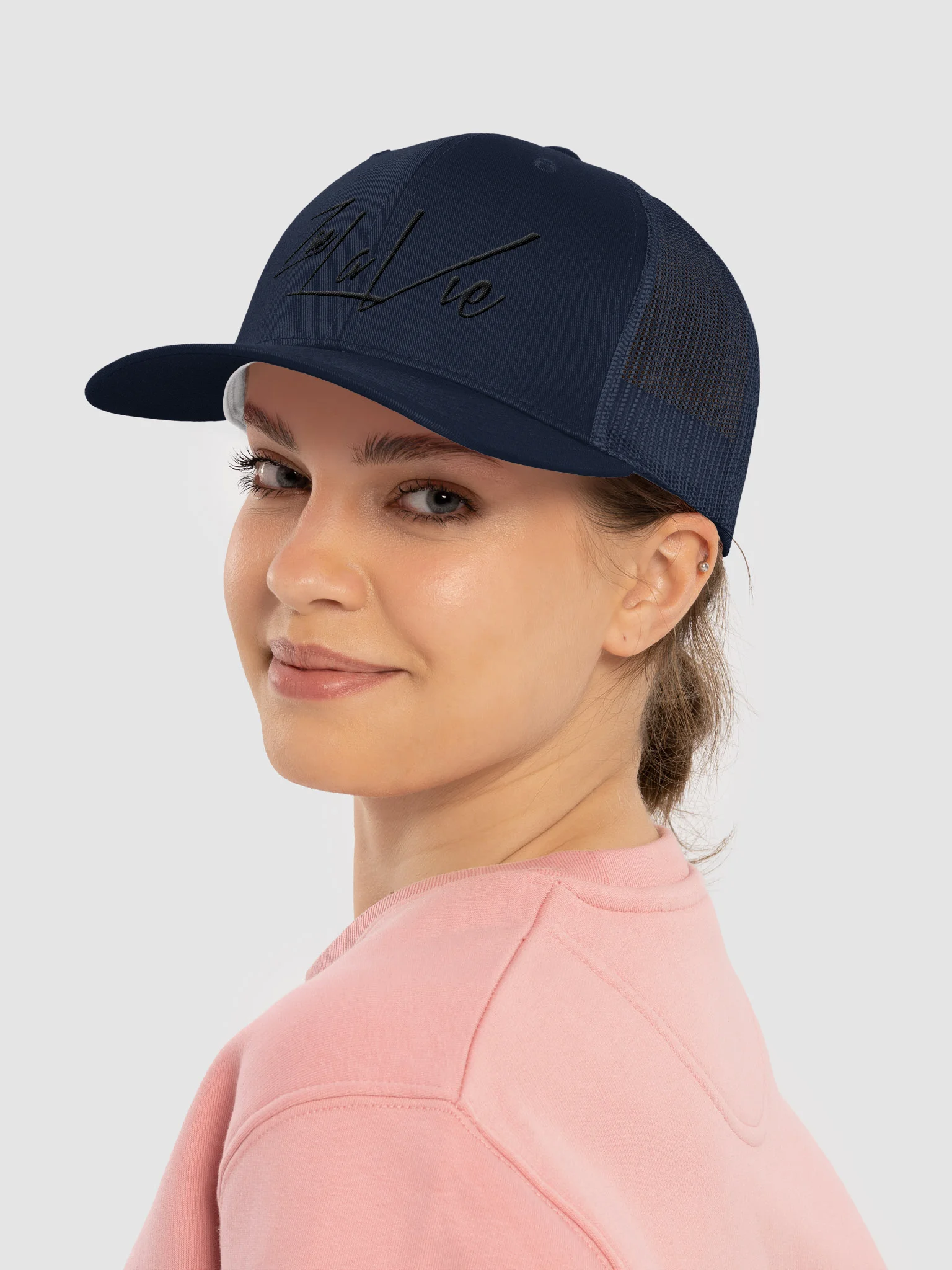 Zae Lavie Trucker product image (25)