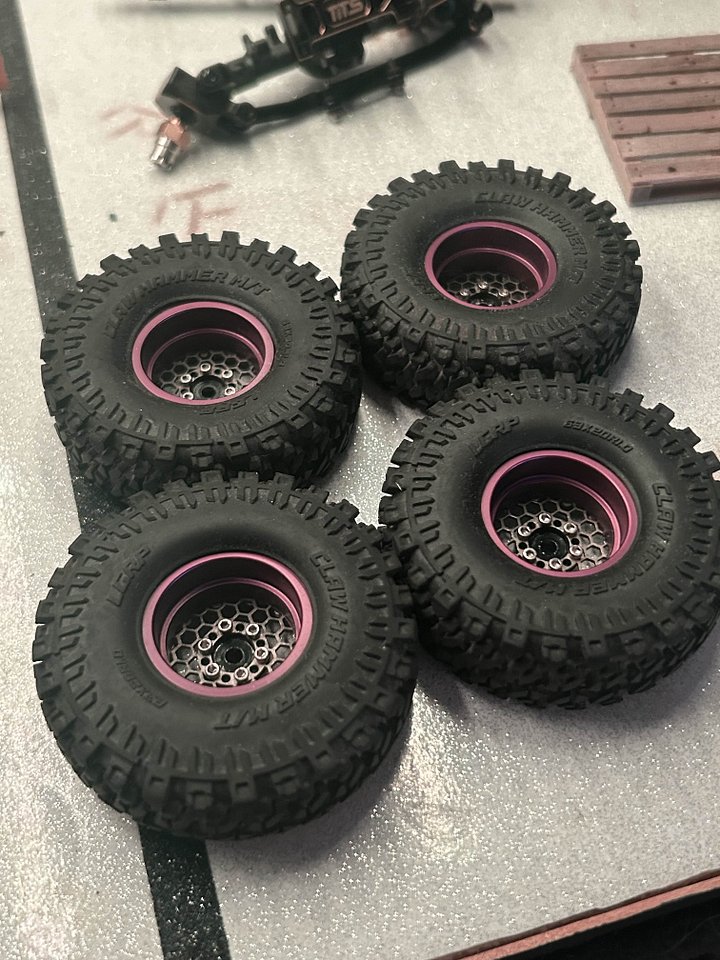 Hardpark wheels / LGRP tires product image (2)