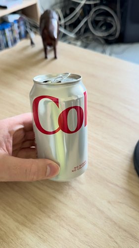 This aluminum can is storing and receiving data