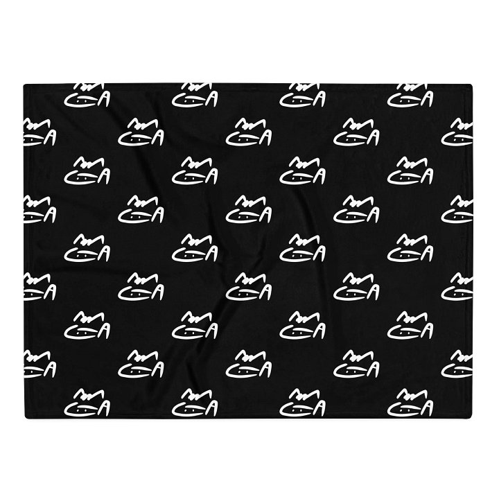 Fuzzy Dreamland Throw Blanket product image (2)