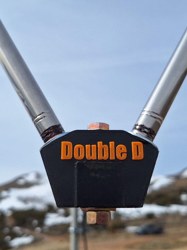 Double D 2 Element Delta Loop Yagi Hub Assemblies 3/8-24 product image (1)