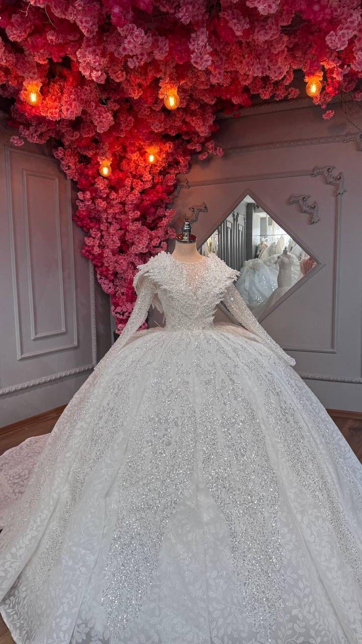 Wedding dress product image (1)