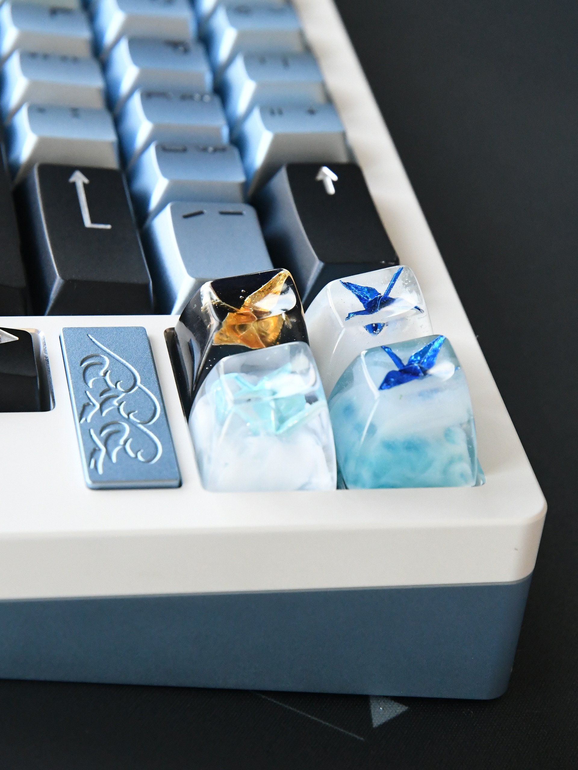 Mountaintop Crane Keycap (SA R1) product image (2)