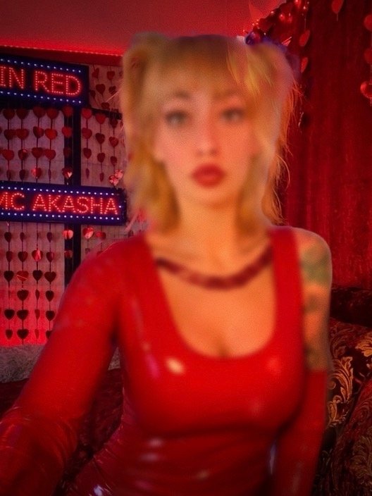iN RED product image (1)