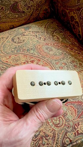 Finishing up a few pickups. This P90 looks as good as it sounds in its maple cover. 

 #luthier #guitar #lookgoodsoundgood #c...
