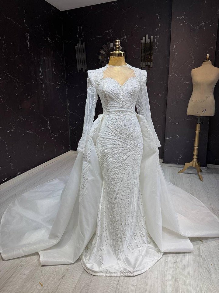 Wedding dress product image (1)