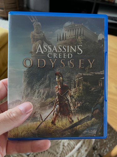 Took me WAY too long to figure out you flip the sleeve over to get the canon game case.  #assassinscreed #odyssey