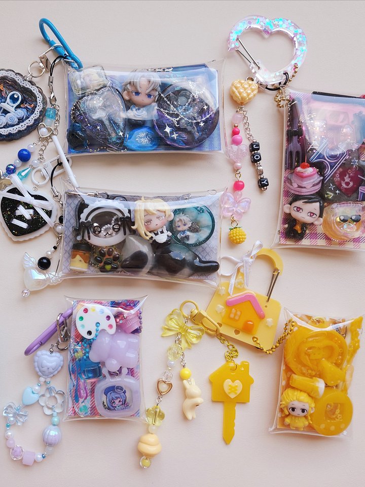 Custom Resin Trinket Pouch (Gacha Style) product image (1)