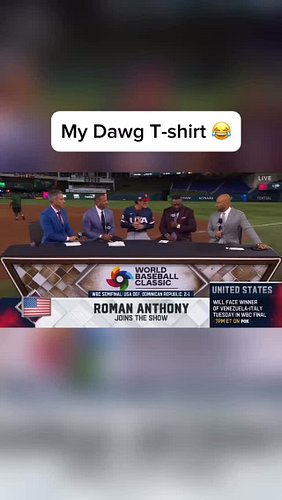 The first “My Dawg” T-shirt of the year goes to Roman Anthony 😂