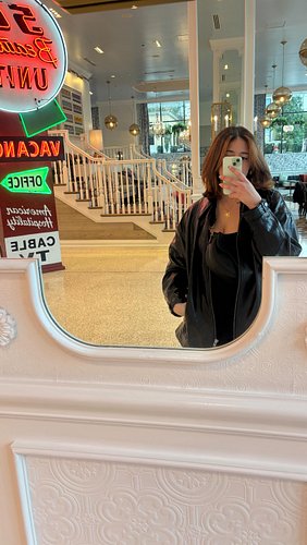 From business to Broadway ✌🏼

Nashville was the perfect way to close out traveling for 2025! Grateful for this community of p...