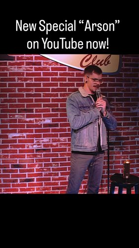New special “Arson” streaming on YouTube now! Click the link in my bio! 

#funny #storytime #comedy #funnycats #relatable