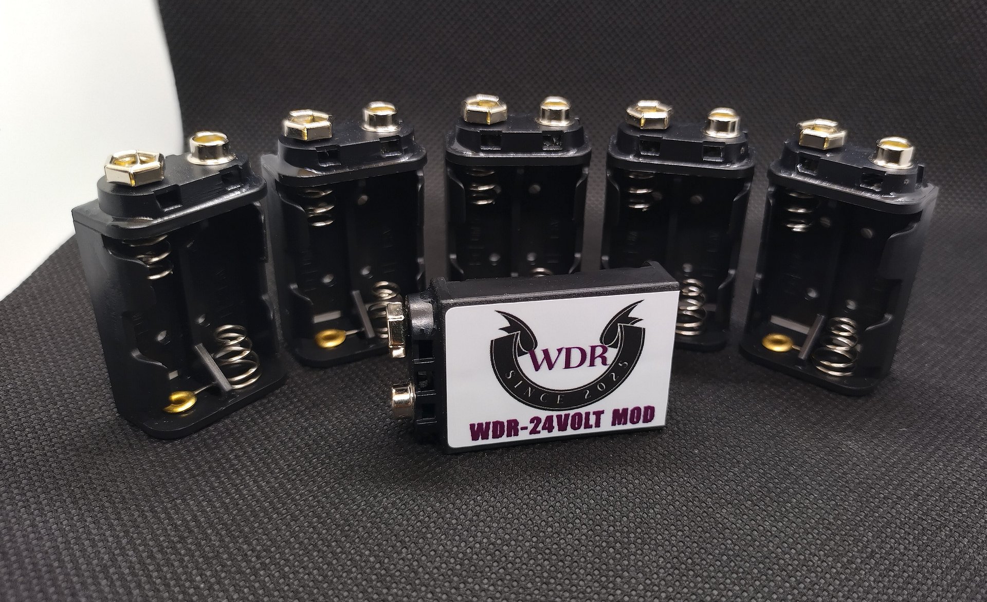 WDR-24Volt-Mod Active Guitar/Bass Booster For EMG & Fluence (Batteries Included) product image (9)