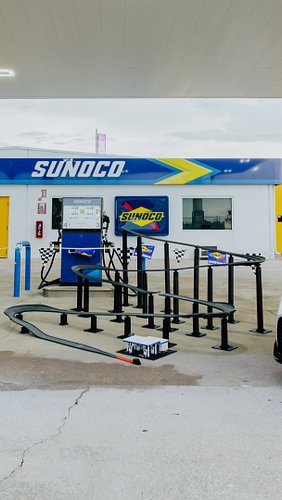 I did a race where every NASCAR win starts: the Sunoco Fueling Station. ⛽🏁

#nascar #nascarcreator
