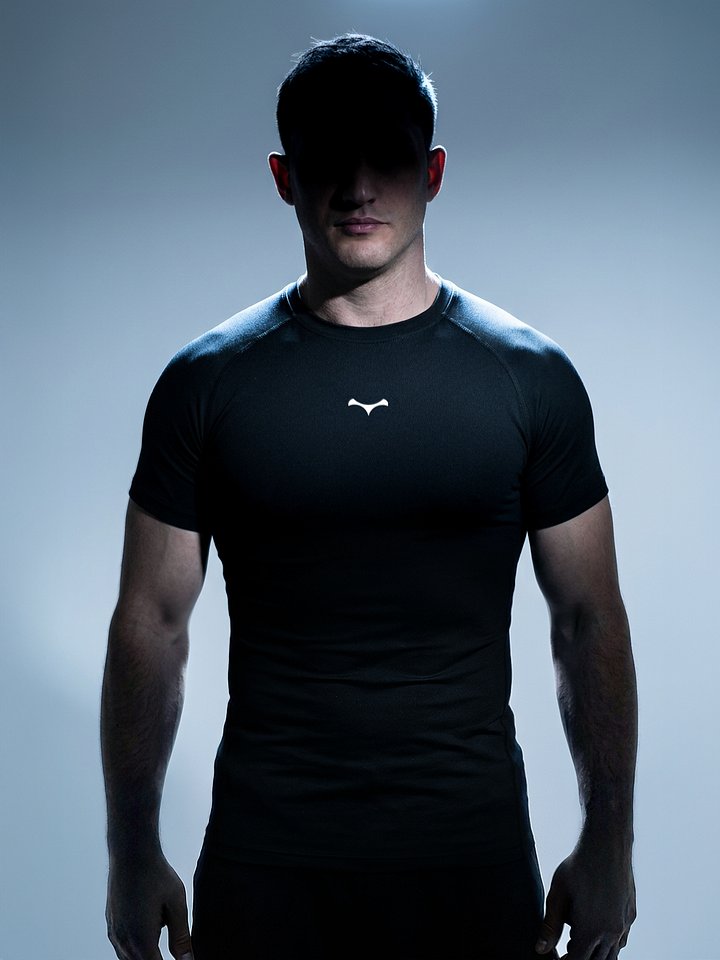 Monolith Rashguard product image (1)