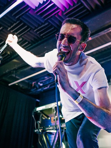 First ever live Farbsy show is IN THE BOOKS! 🤟

Thank you SO MUCH to @octofficialmusic for letting me be on the bill. You guy...