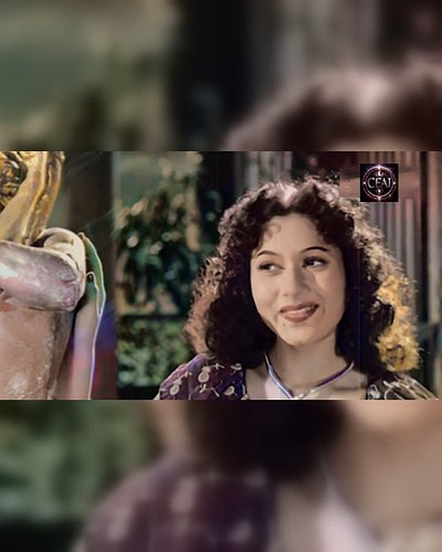 Pure innocence and Golden Era romance! 📻❤️

Step back into 1951 and watch Madhubala celebrate the magic of first love in this...