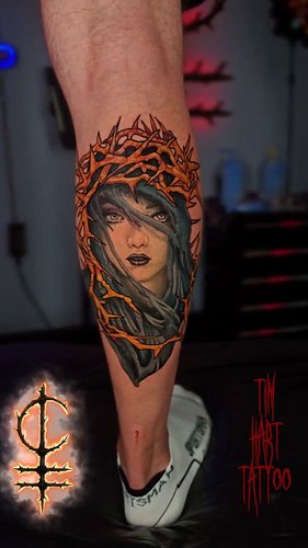 I just wanna tattoo lady heads all day please...