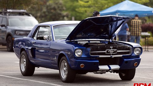 A bit of a light drizzle for the Holly Springs, NC Cars and Coffee today.

📸: @racecrewmedia