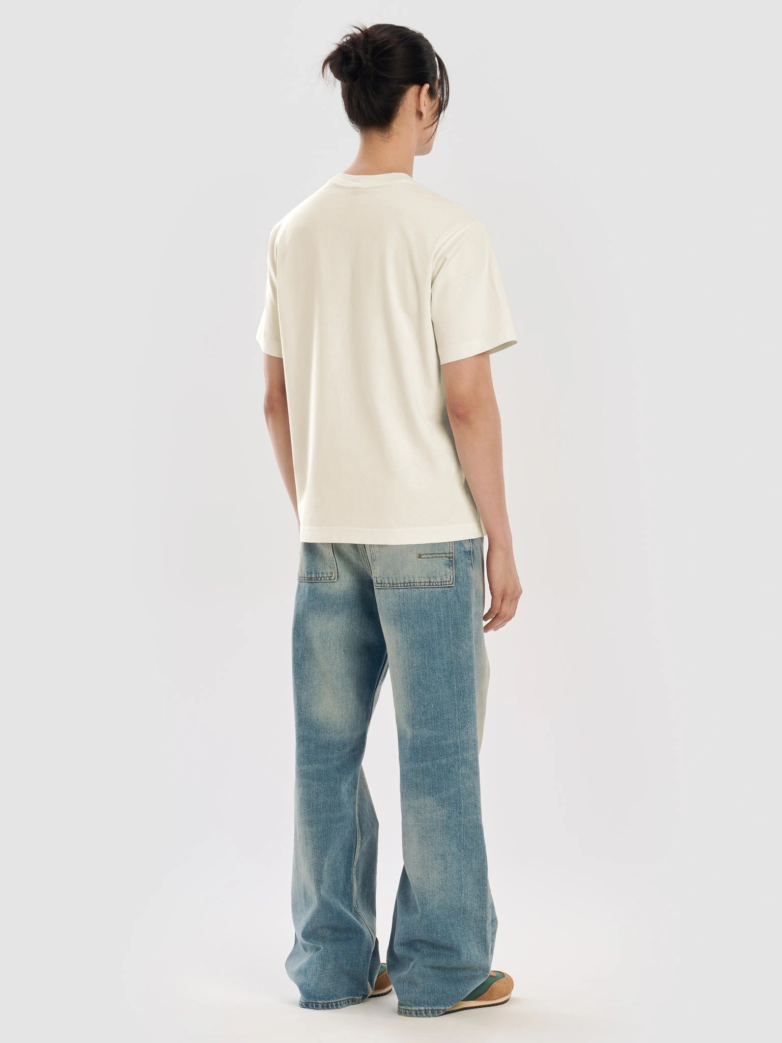 Abstract Bird Brushstroke // Box T-Shirt White product image (12)