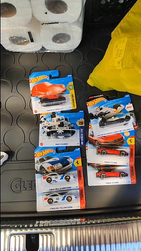 Great hunt today. I was going to the store for toilet paper and then I found this lovely models which I will open and save in...