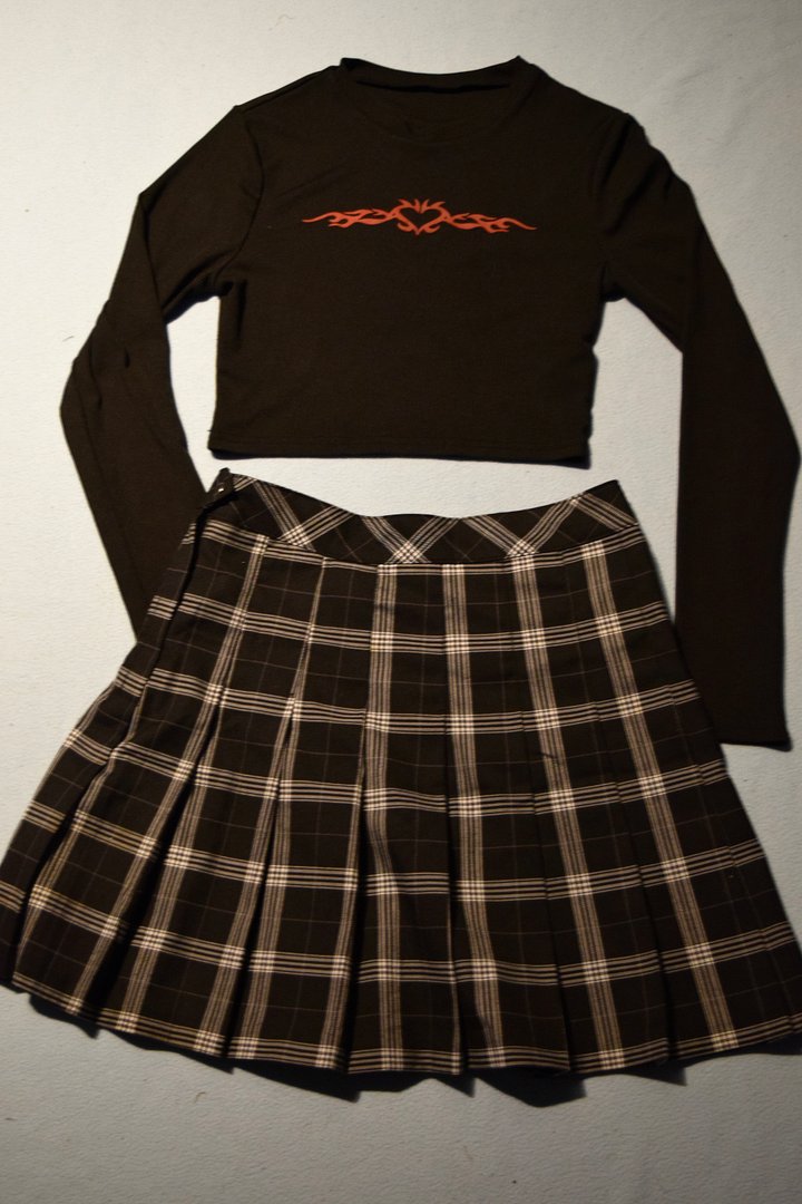 Black and red bundle product image (1)