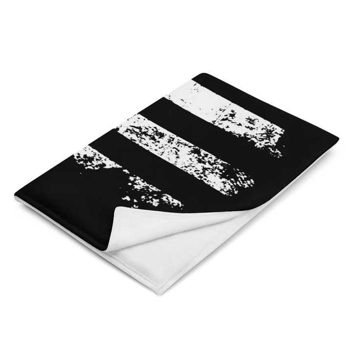 Patriotic Comfort: Distressed Stars and Stripes Black and White American Flag Throw Blanket product image (2)