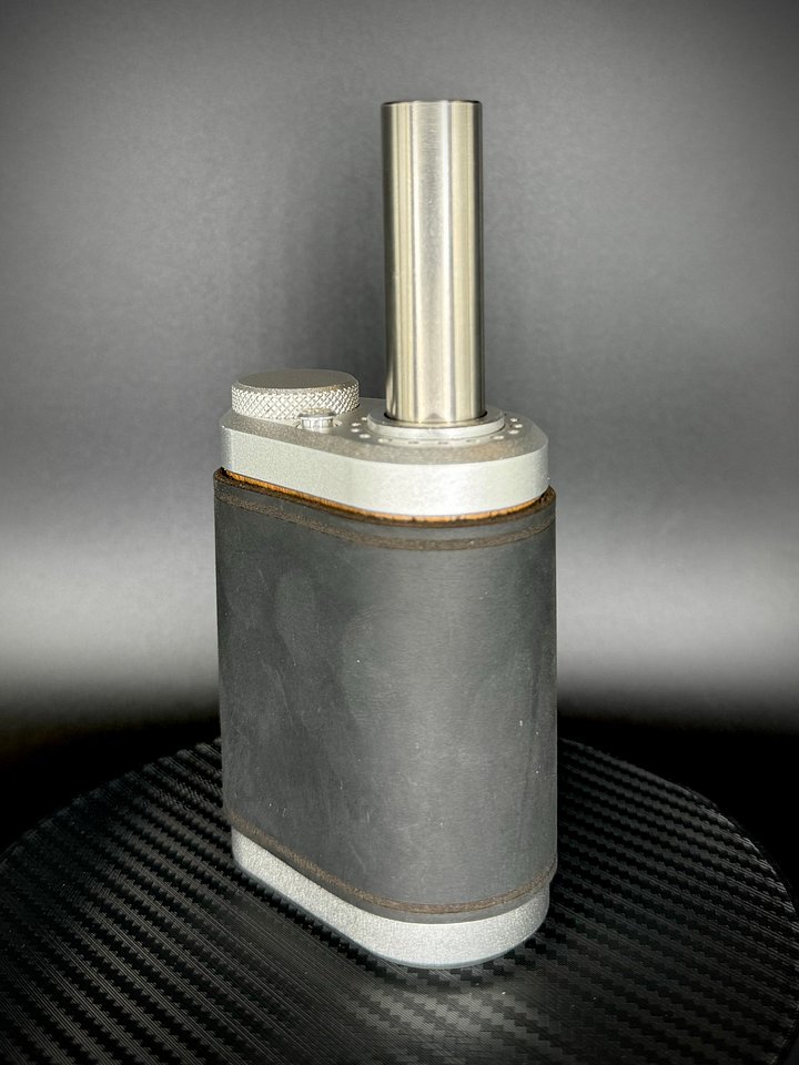 Leather SedHed Tinymight 2 TM2 Sleeve - Black product image (2)
