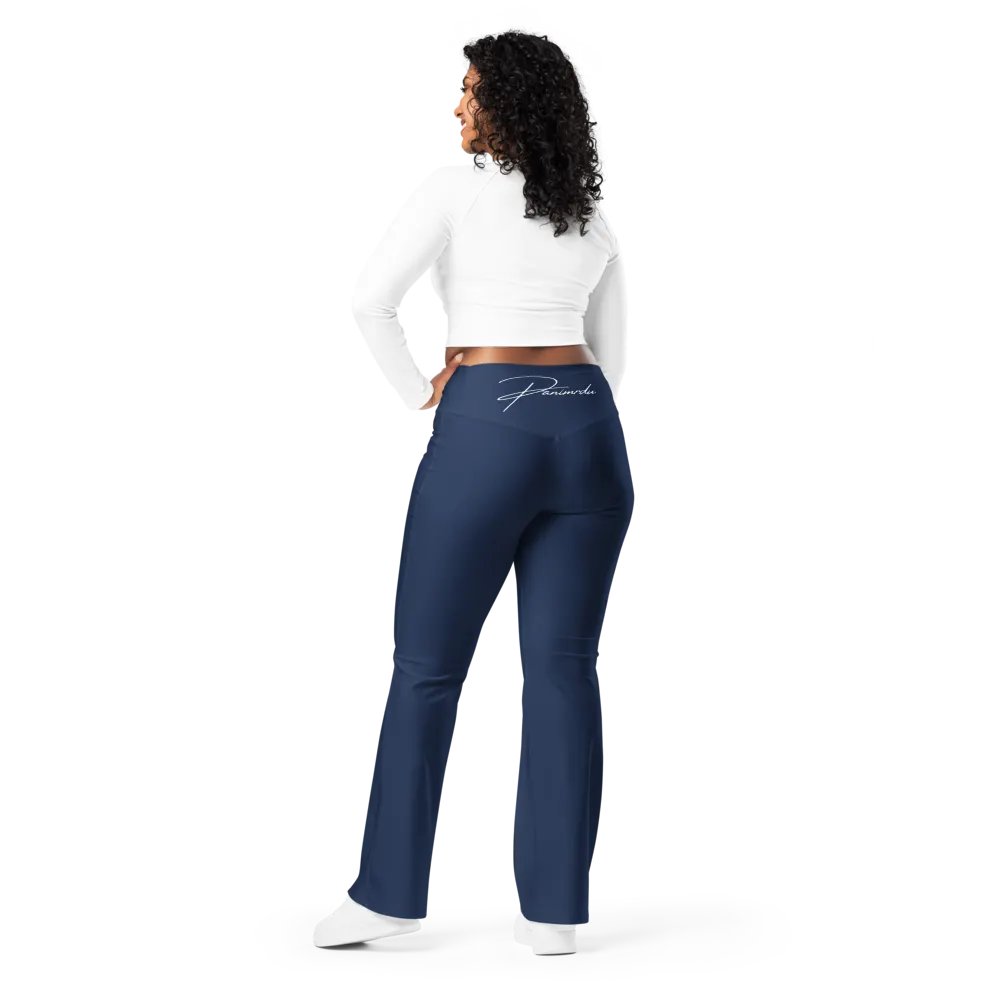 PANÍ MRDU Flaired Leggings in Navy product image (1)