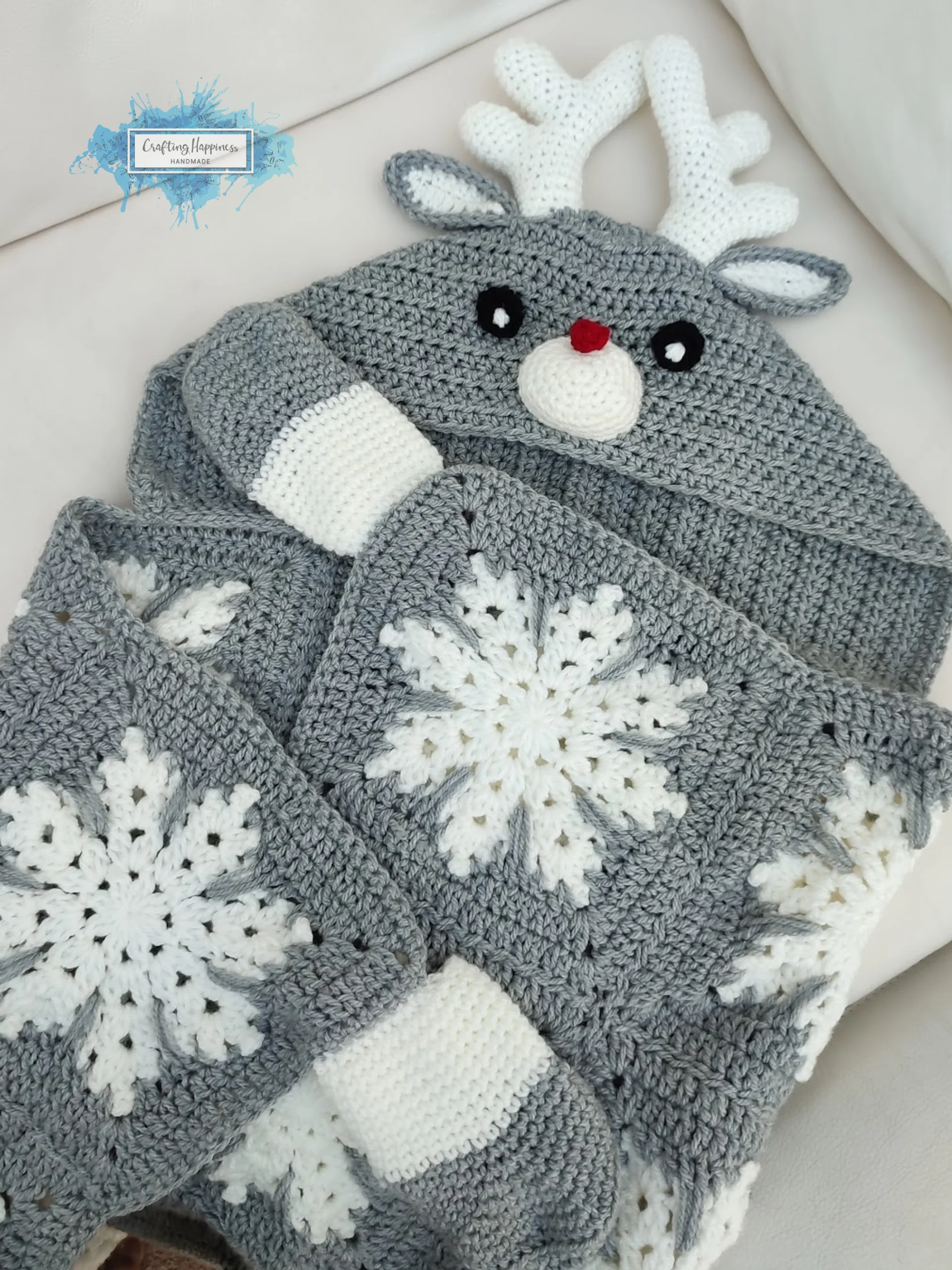 Reindeer Hooded Blanket Crochet Pattern | Christmas Afghan (PDF Pattern) product image (3)