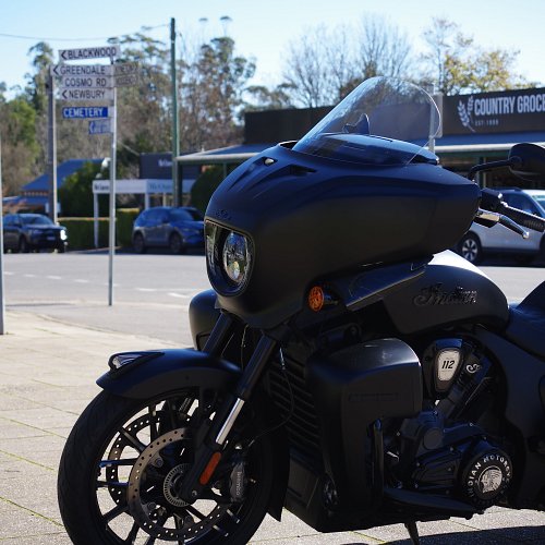Trentham, Victoria for lunch today aboard the superb Indian Roadmaster 112
#indianmotorcycle