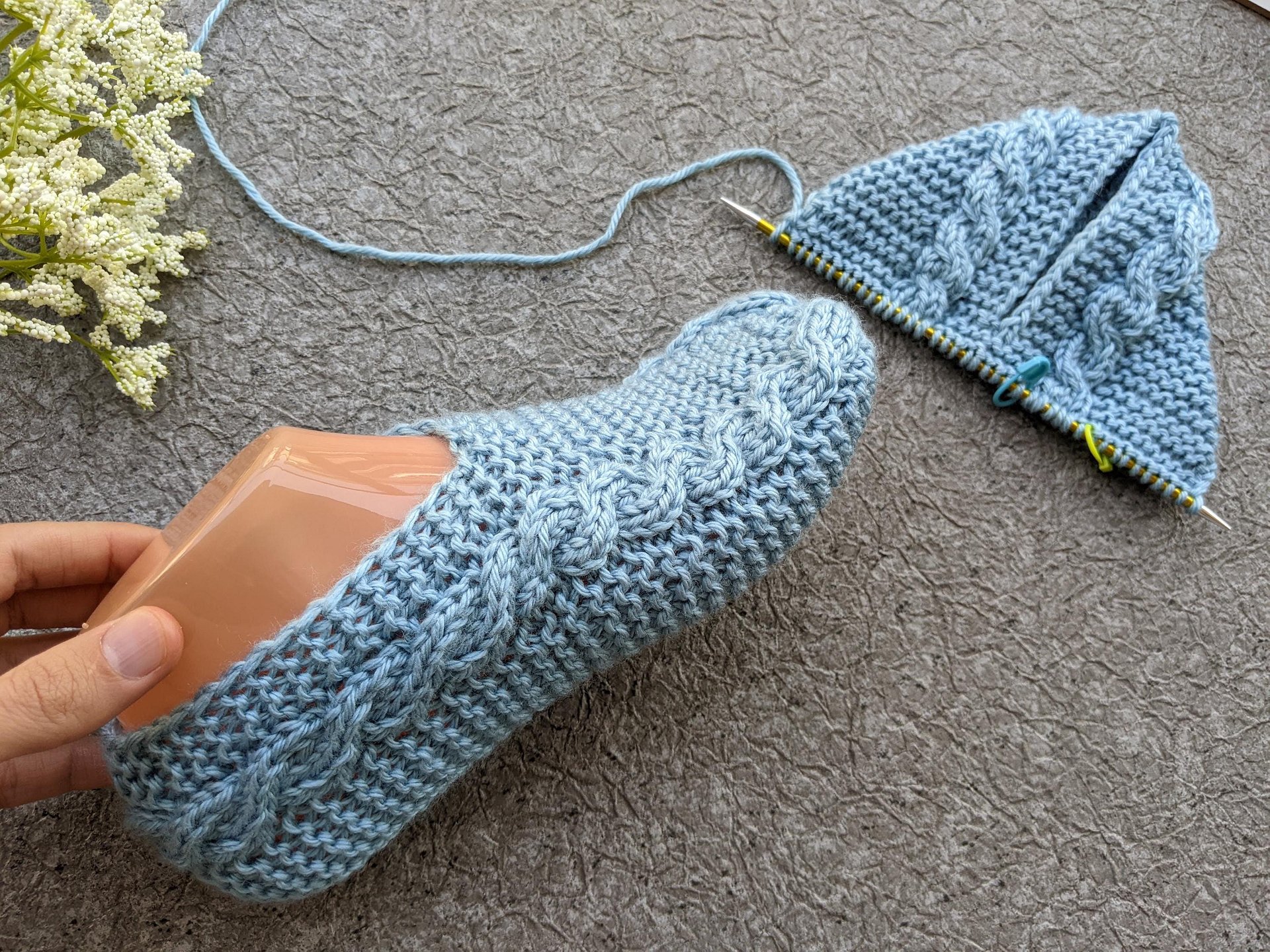Flat Knit Cable Slippers Pattern product image (4)