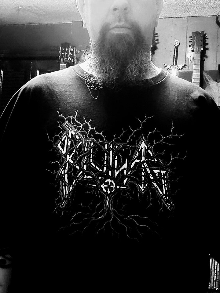 Blutwarg - ROOTS LOGO T-shirt product image (1)